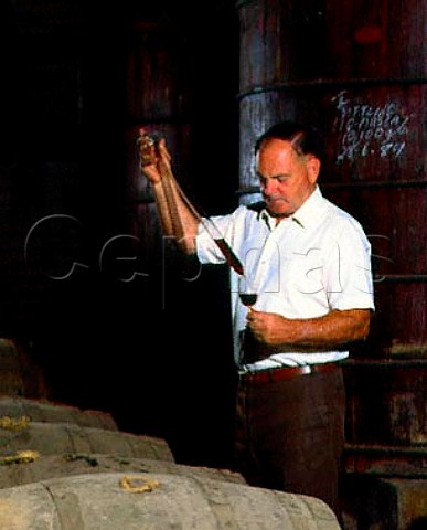 Mick Morris sampling his Liqueur Muscat from barrel   Morris Wines Rutherglen Victoria Australia