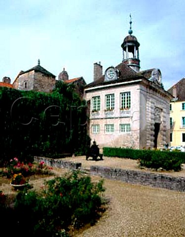Old gatehouse to the wine town of Givry   SaoneetLoire France  Maconnais