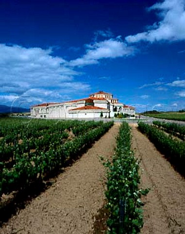 Bodegas Campillo Laguardia Spain The 25ha   vineyard surrounding the bodega is in the Rioja   Alavesa district