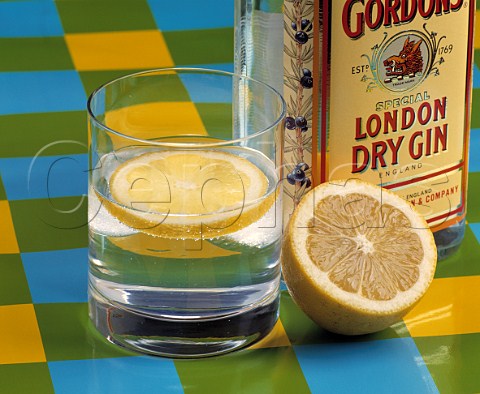 Gordons gin and tonic with ice and lemon