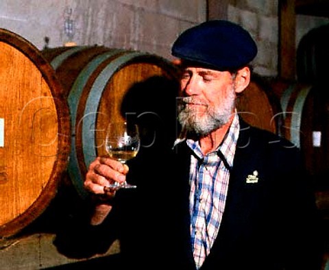 Arnulf Esterer of Markko Vineyard tasting his   Chardonnay from oak barrique Conneaut Ohio   Lake   Erie