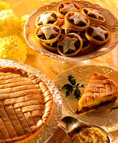 Mince pies and almond cream lattice tart