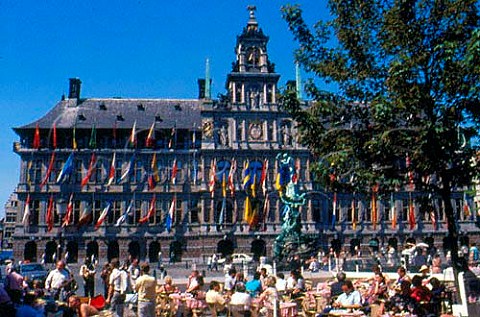 Cafes around Grote Markt main square   with 16th century Town Hall behind Antwerp   Belgium