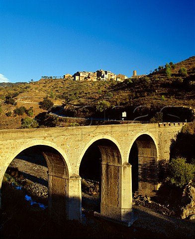 Old bridge over the Siurana River below   Torroja del Priorat Catalonia Spain  DO Priorato