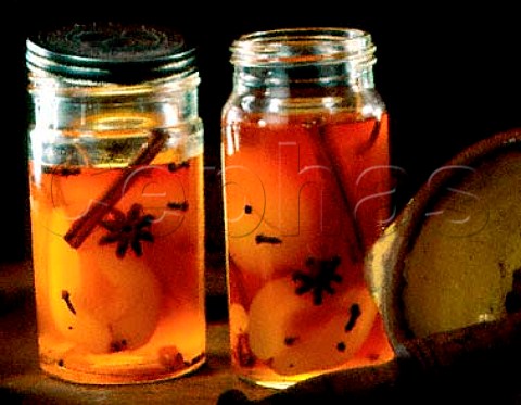 Preserved pears in cinnamon anise and cloves
