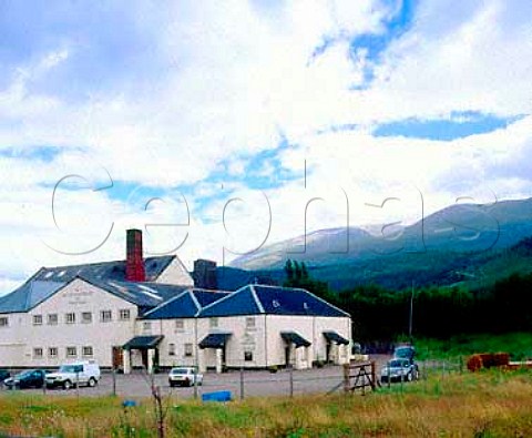 Visitor centre of Ben Nevis whisky distillery   at the foot of Britains highest mountain  Fort William Invernessshire Scotland   Highland