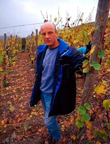 Egon Mller in the Scharzhofberg vineyard   Wiltingen  Saar Germany  Mosel