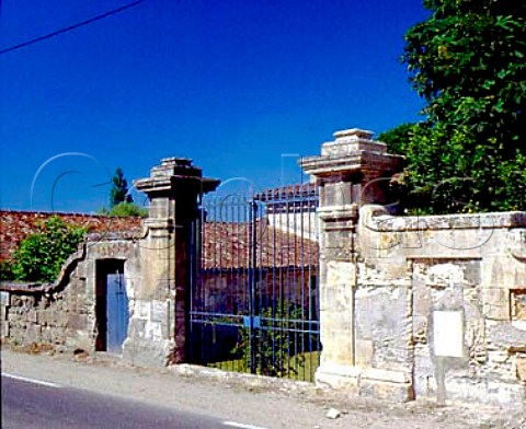 Gates of Chteau VraiCanonBoyer   StMicheldeFronsac Gironde France   CanonFronsac  Bordeaux