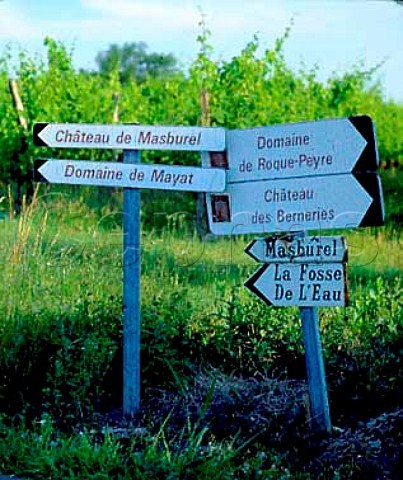 Chteaux signs near Fougueyrolles Dordogne France   HautMontravel
