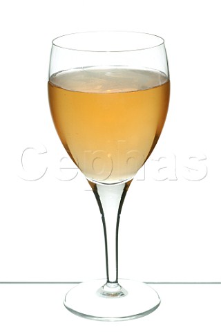 Cocktail Kir    Glass Wine