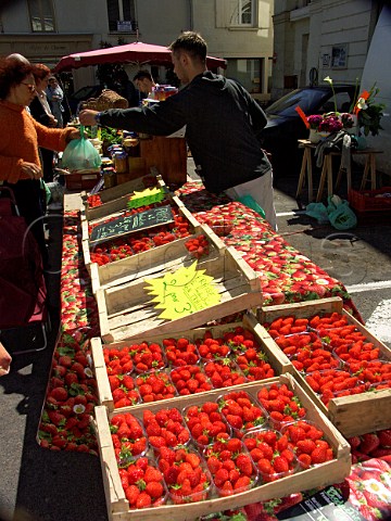 Strawberries on sale at the openair market Chinon   IndreetLoire France  Touraine