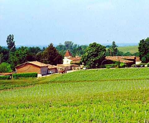 Chteau Peyredoulle and its vineyards    Gironde France     Premires Ctes de Blaye  Bordeaux