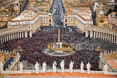 Crowds gathered in St Peters Square for Sunday morning worship with the Pope Vatican City Rome Italy