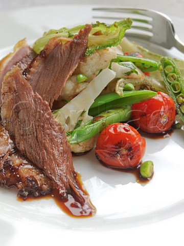 Roast goose slices with mixed vegetables