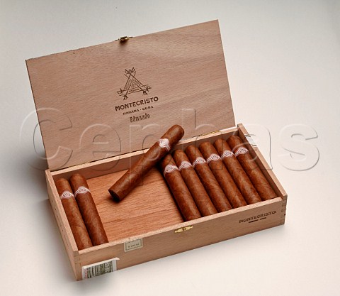 Box of Montecristo Edmundo cigars Havana Cuba