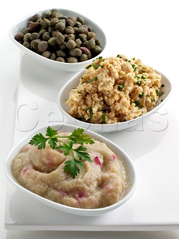 Meze Capers houmous and baba ganoush