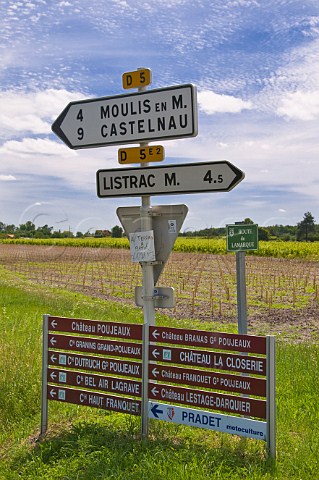 Chteaux and road signs near Chteau Maucaillou Mdrac Gironde France