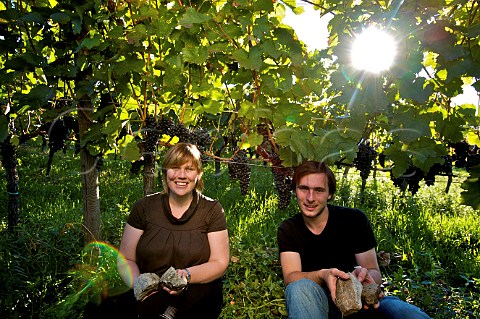 Sylvia and Georg Prieler in their Goldberg vineyard Schtzen am Gebirge  Burgenland Austria    NeusiedlerseeHgelland