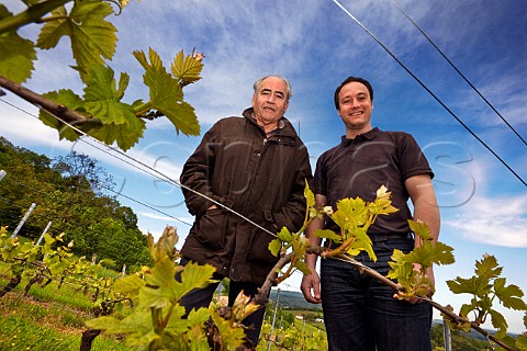 Benoit Badoz with his father Bernard in Les Grands Roussots vineyard Domaine Benoit Badoz Poligny Jura France  Ctes du Jura