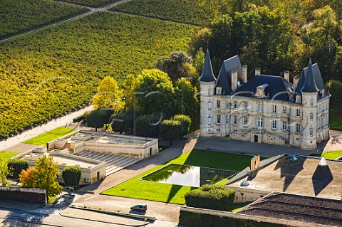 Chteau PichonLonguevilleBaron and its vineyard Pauillac Gironde France  Mdoc  Bordeaux