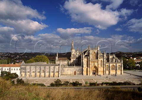 The Monastery of Santa Maria better known as the Battle Abbey of Batalha Built between 1388 and 1434 by Joao of Aviz King of Portugal to commemorate the Battle of Aljubarrota at which he secured the monarchy    Batalha Estremadura Portugal