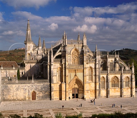 The Monastery of Santa Maria better known as the Battle Abbey of Batalha Built between 1388 and 1434 by Joao of Aviz King of Portugal to commemorate the Battle of Aljubarrota at which he secured the monarchy Batalha Estremadura Portugal 