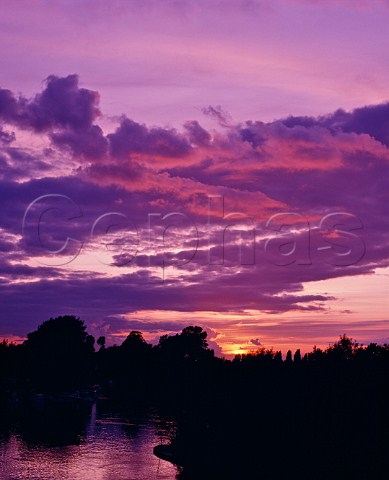 Sunset over River Thames at Weybridge Surrey