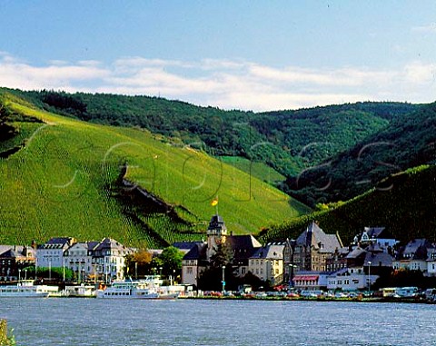 The town of Bernkastel on the Mosel overlooked by   the Doctor vineyard  bathed in morning sunshine      Mosel