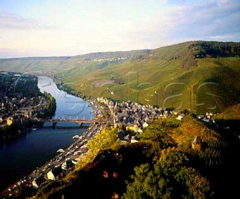 Doctor and Graben vineyards above BernkastelKues   and the Mosel River Germany     Mosel