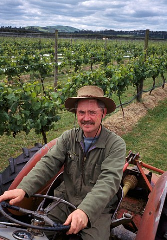 Neill McCallum ownerwinemaker Dry   River Wines Martinborough New Zealand    Wairarapa