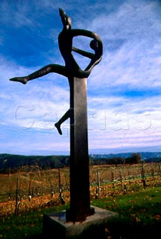 Toby Hellers dancing couple sculpture which is used   on the labels of Durney Winery    Monterey Co California  Carmel Valley AVA