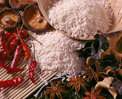 Chinese ingredients rice dried red chillies   black woodear fungus dried mushrooms   star anise