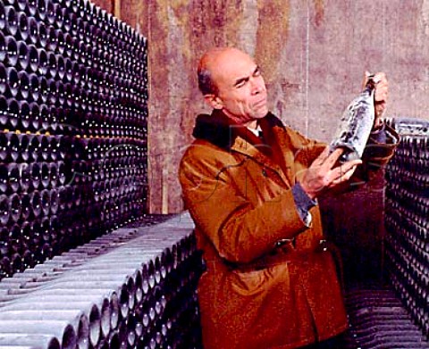 Aubert de Villaine in the bottle ageing cellar at   Domaine de la RomaneConti   VosneRomane Cte dOr France