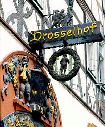 Drosselhof one of the many wine bars and   restaurants in the Drosselgasse the main tourist   area of Rdesheim Germany      Rheingau