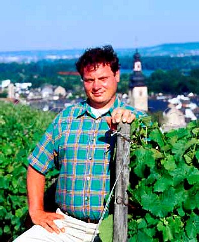 Johannes Leitz of Weingut Josef Leitz in the Berg   Rottland vineyard above Rdesheim Germany      Rheingau