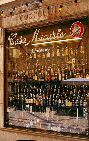 Traditional Port Shop  Caf   Lisbon Portugal