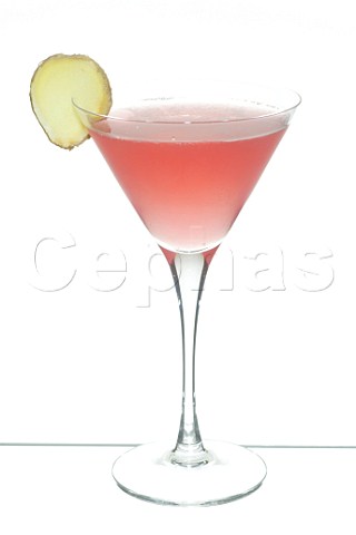Cocktail Ginger Cosmo    Glass Martini