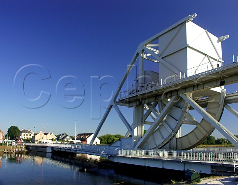 Pegasus Bridge Ouistreham The original bridge wasthe first objective to be captured as part of theallied landings 6 June 1944 The new bridge issimilar in design to the orginal but larger Calvados France Basse Normandie