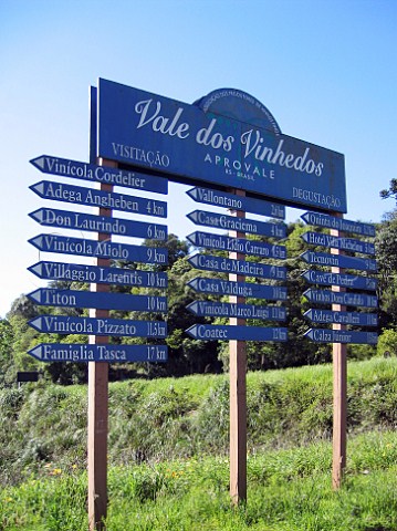 Signs to wineries in the Vale dos Vinhedos  Serra   Gacha Rio Grande do Sul Brazil