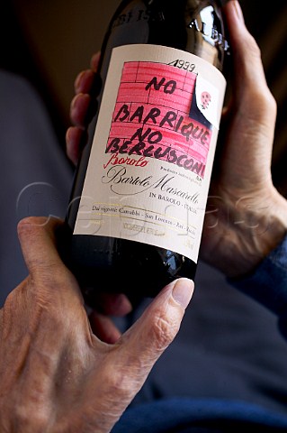 Bartolo Mascarello 19272005 holding his  No   Barriques No Berlusconi bottle Barolo Piemonte   Italy    Barolo