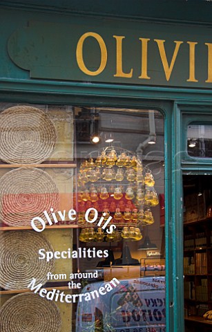 Oliviers  Co Olive Oil shop Rue SaintLouis en   Lle Paris France