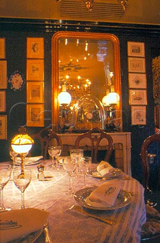 Table with place settings  Beauvilliers restaurant Sacre Coeur   Paris France
