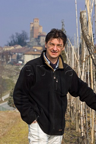 Davide Rosso winemaker of Giovanni Rosso   Serralunga dAlba Piemonte Italy Barolo