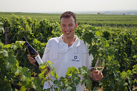 Florian Fauth winemaker and manager of Weingut   Seehof Westhofen Germany  Rheinhessen