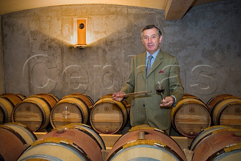 Jacques Thienpont in barrel cellar of Chteau Le   Pin Pomerol Gironde France Pomerol  Bordeaux