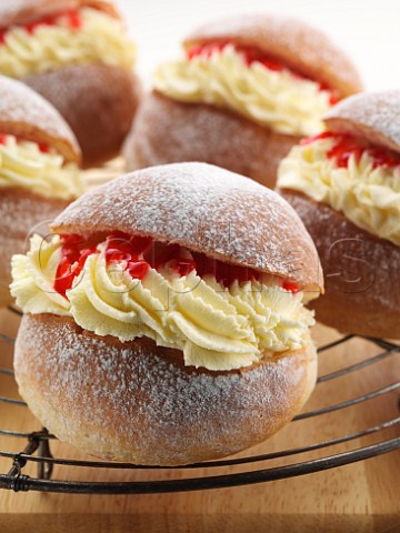 Devon split buns with jam and cream