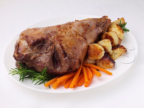 Roast leg of lamb with vegetables