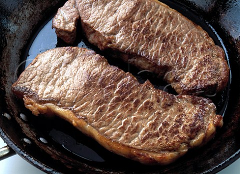 Frying sirloin steaks