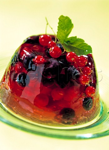 Summer fruit jelly