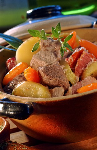 Lamb and vegetable casserole